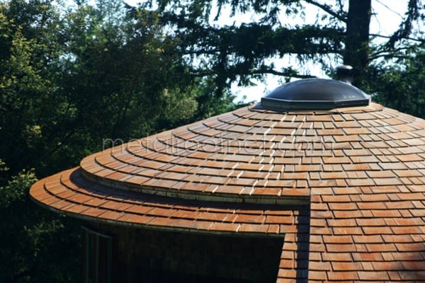 Corten steel, naturally rusting, in a shake profile