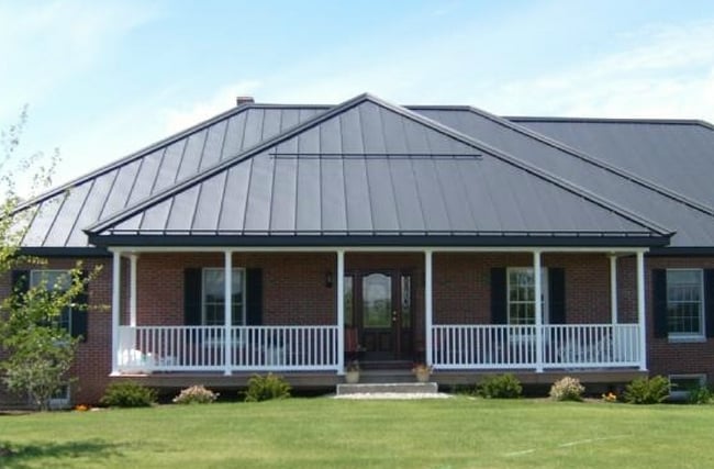 Black_Standing_Seam_Brick_with_White_Trim